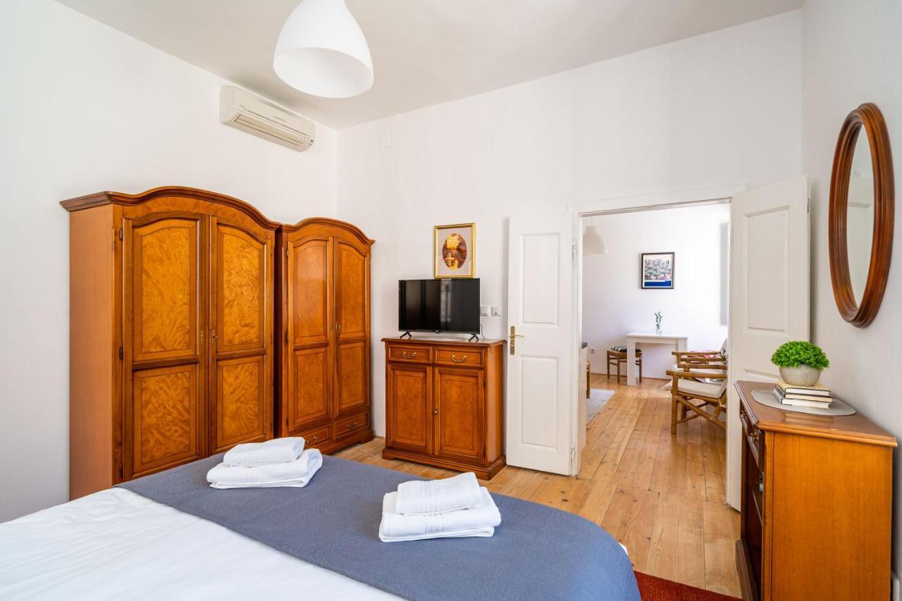 Laus Ii, Lovely Apartment In Old Town Dubrovnik Bagian luar foto